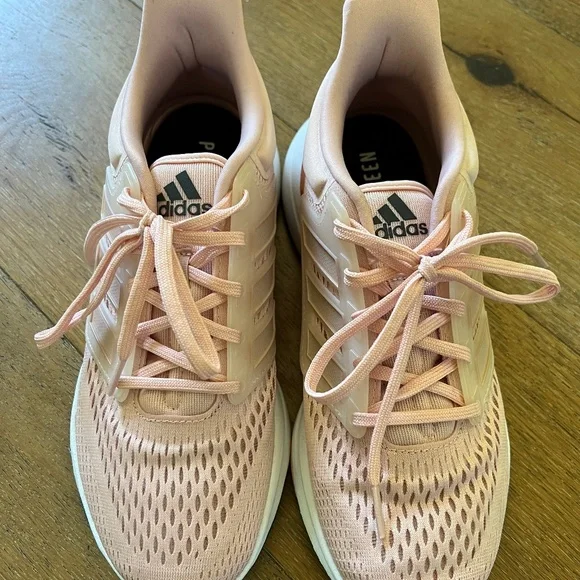 adidas gazelle silver green womens Adidas Women's EQ21 Run Shoes